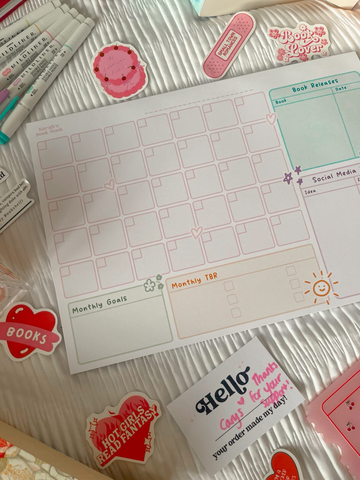 A4 Bookish Content Desk Planner